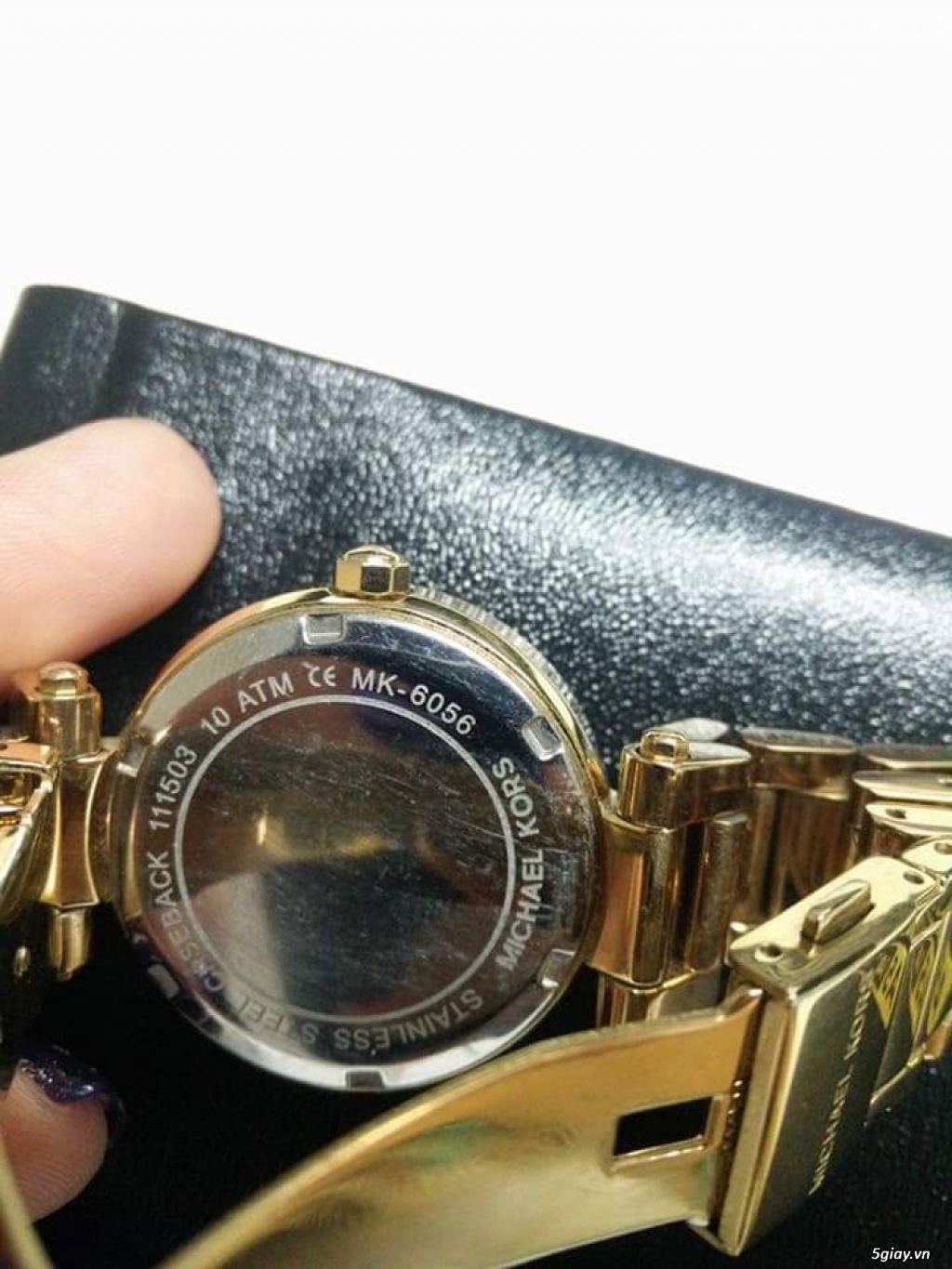 Cần bán : Đồng hồ Michael Kors M6056 - Chính hãng - Đã qua sử dụng - 2