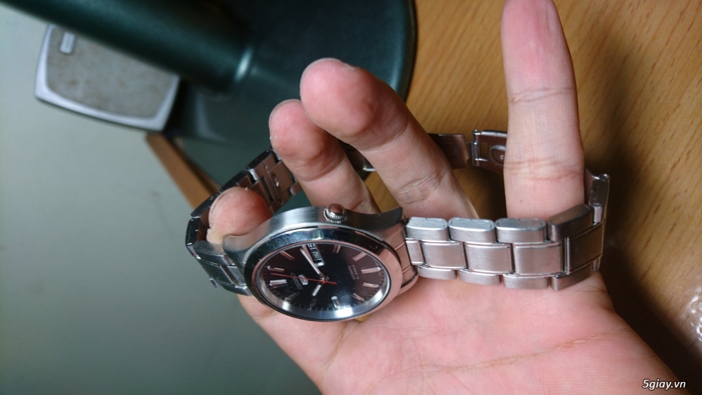 (Đà Nẵng) Cấn bán đồng hồ seiko 5