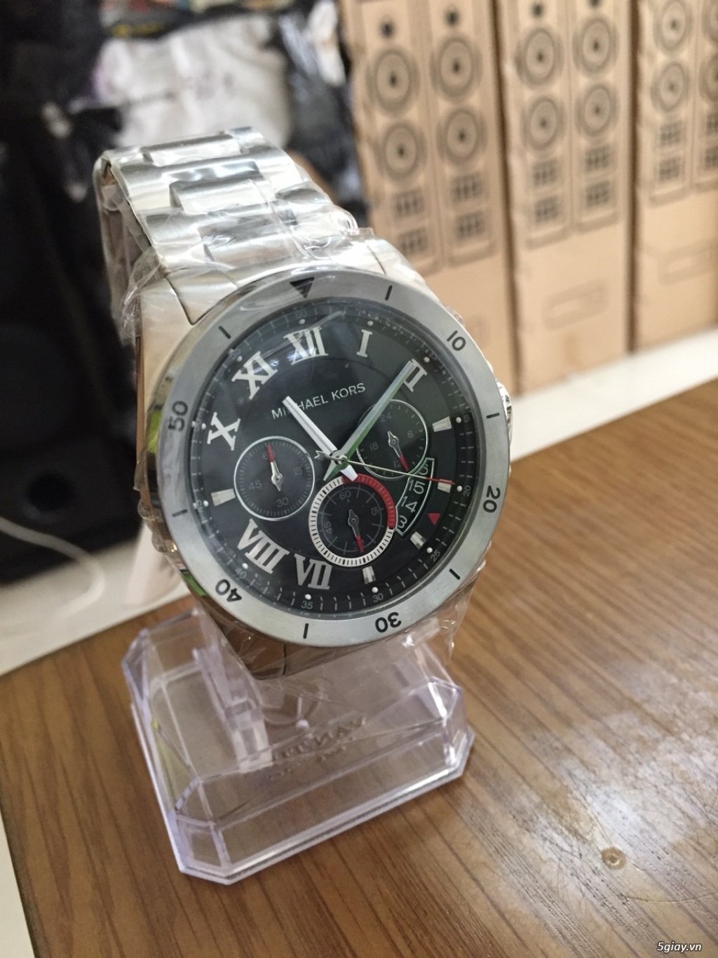 đồng hồ chính hãng xách tay các loại,mới 100%,có bảo hành - 12