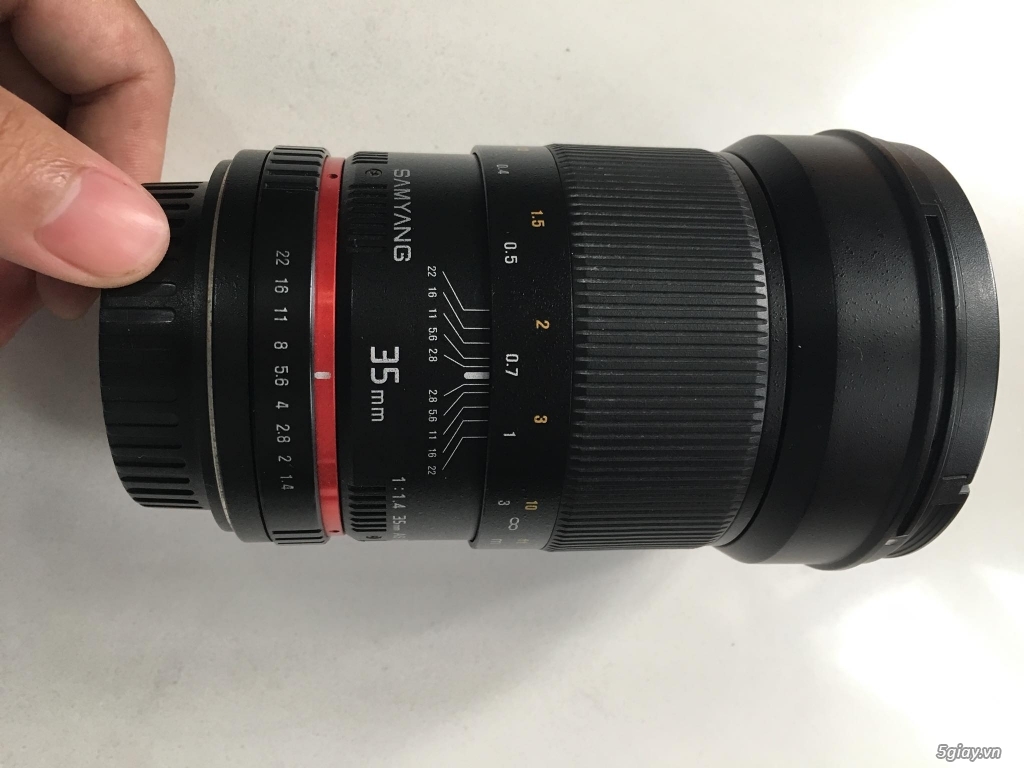 Cần bán Samyang 35mm f/1.4 for Canon. nguyên zin 95%.  Giá 4,000,000đ - 3