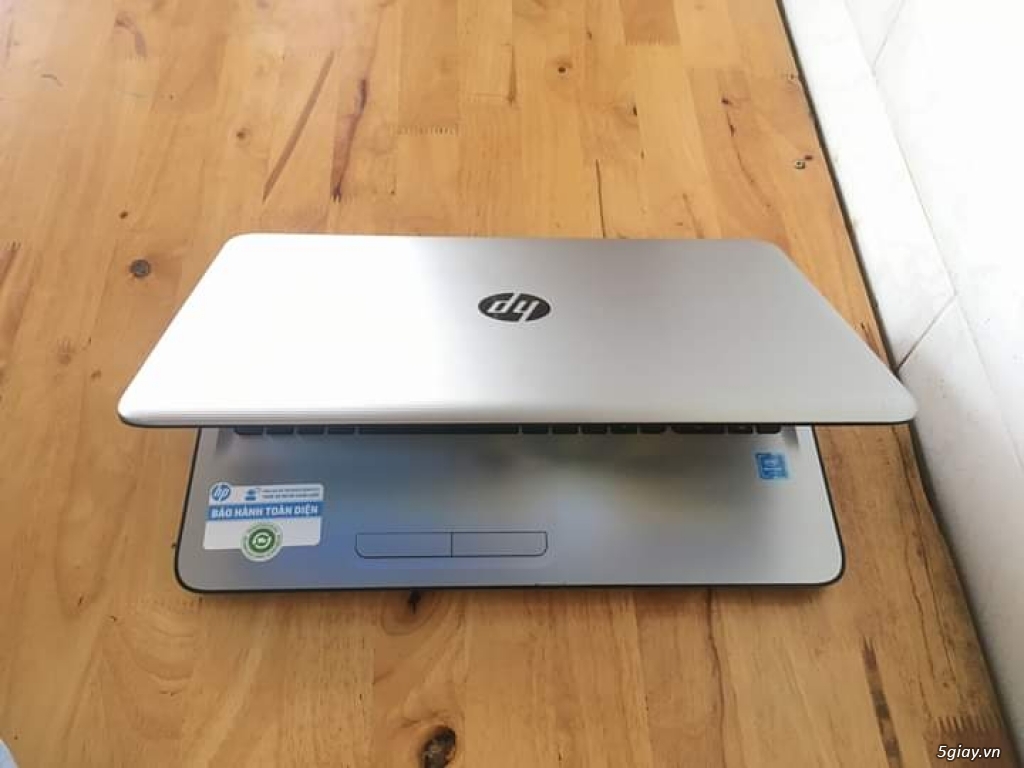LAPTOP HP PAVILION 15 MẦU BẠC SANG CHOẢNH - 3