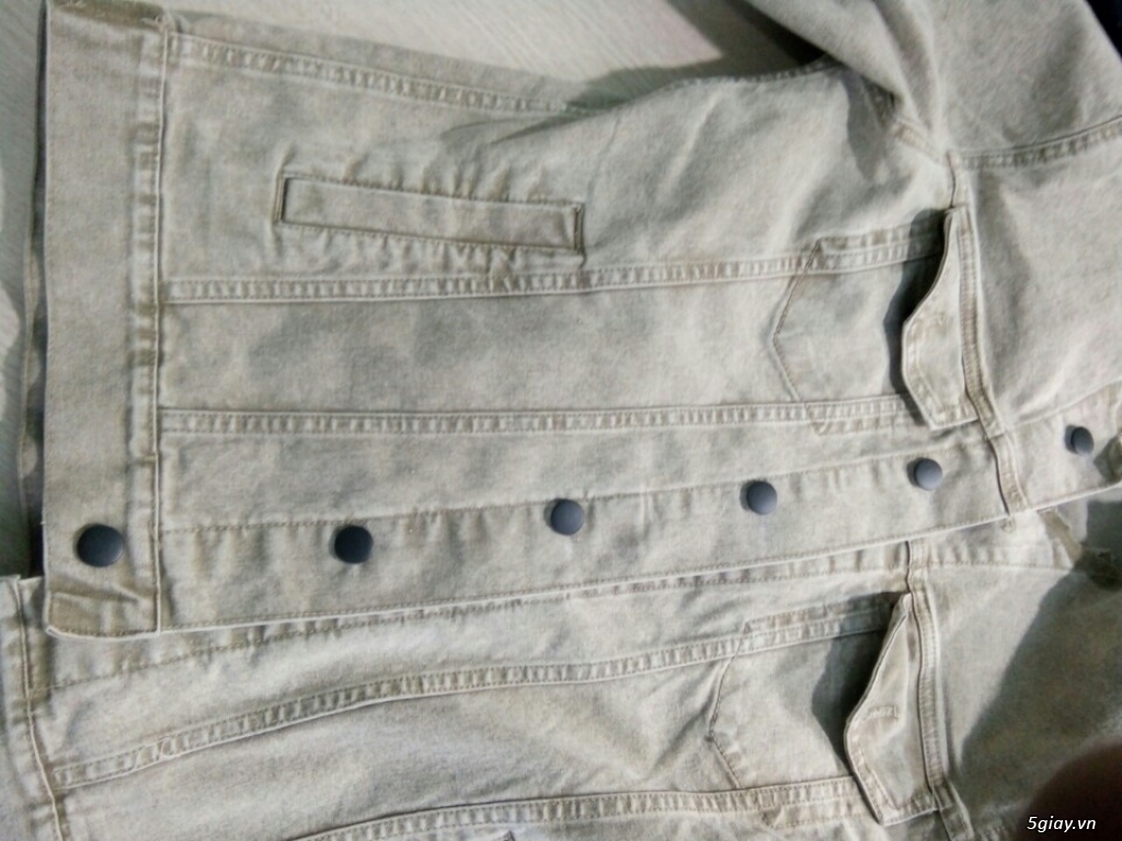 Xưởng may cần thanh lý gấp 5000 áo jean nam chất đẹp!