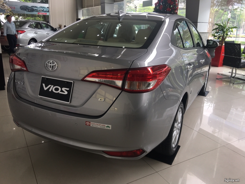 Toyota Vios 2019 Giảm ngay 22tr + Bảo hiểm vật chất, Giá kho cuối năm - 2