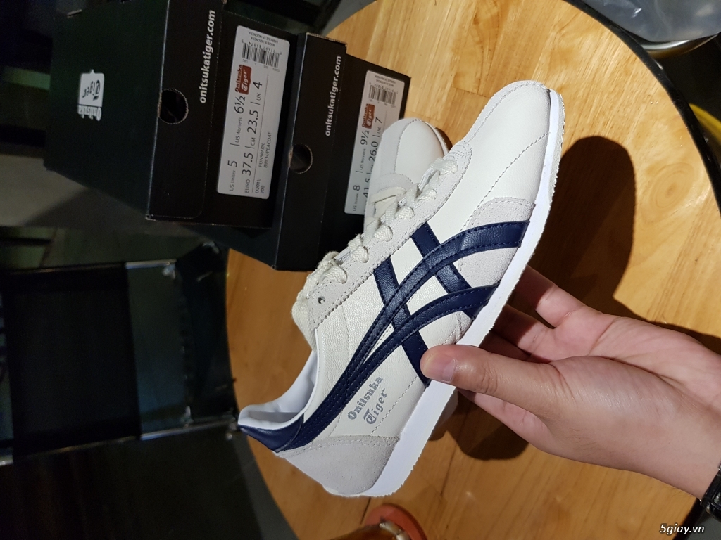 Onitsuka Tiger Authentic