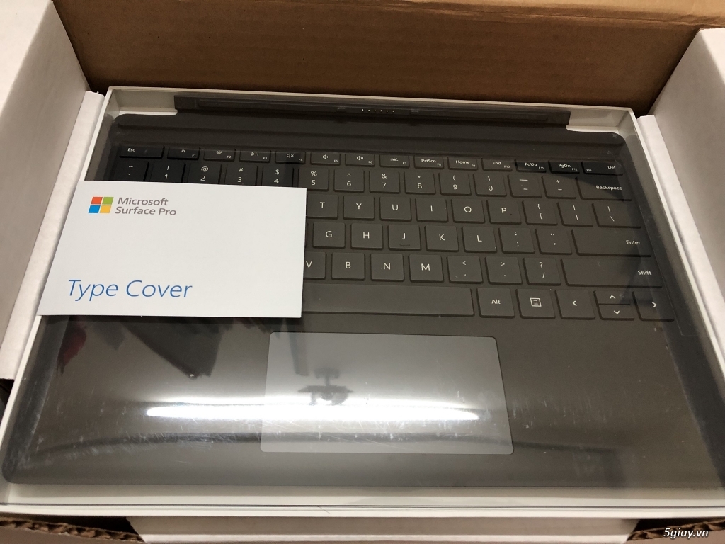 Surface Pro 6 combo giá cực tốt - 1
