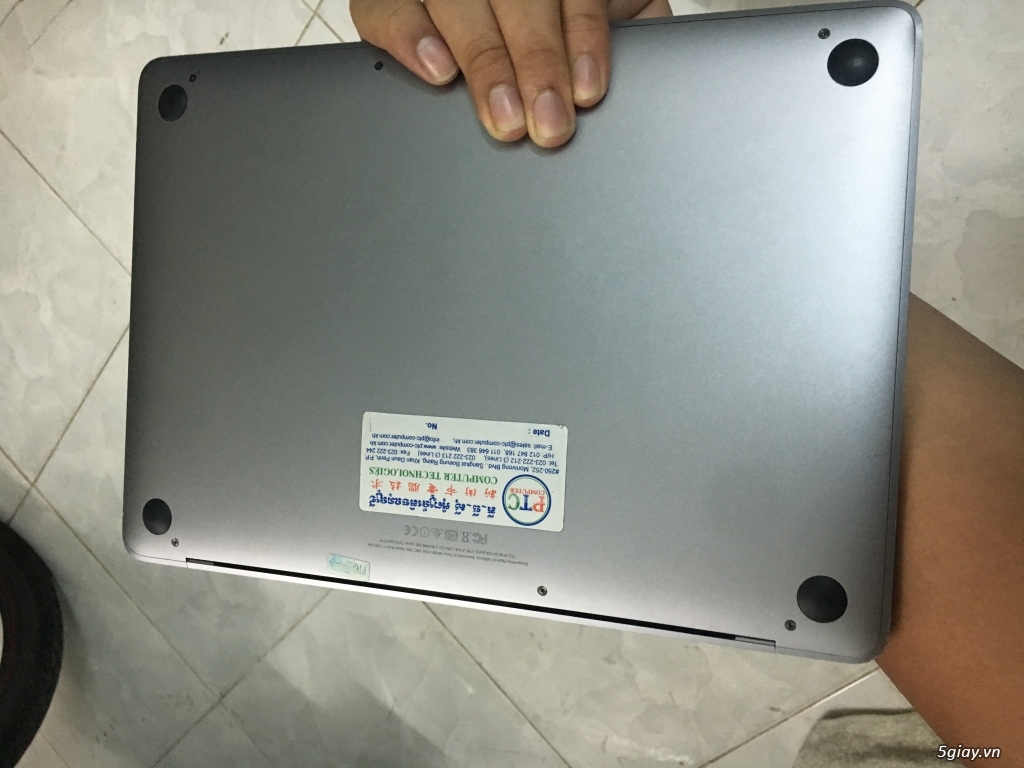 MacBook air 12 inch trầy giá rẽ - 2
