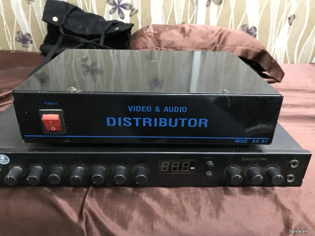 Micro Micxer vang karaoke thanh lý