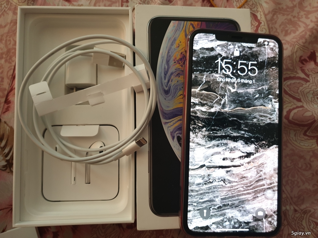 Iphone XS Max 64g Lock, đen 99,99%, fullbox - 1
