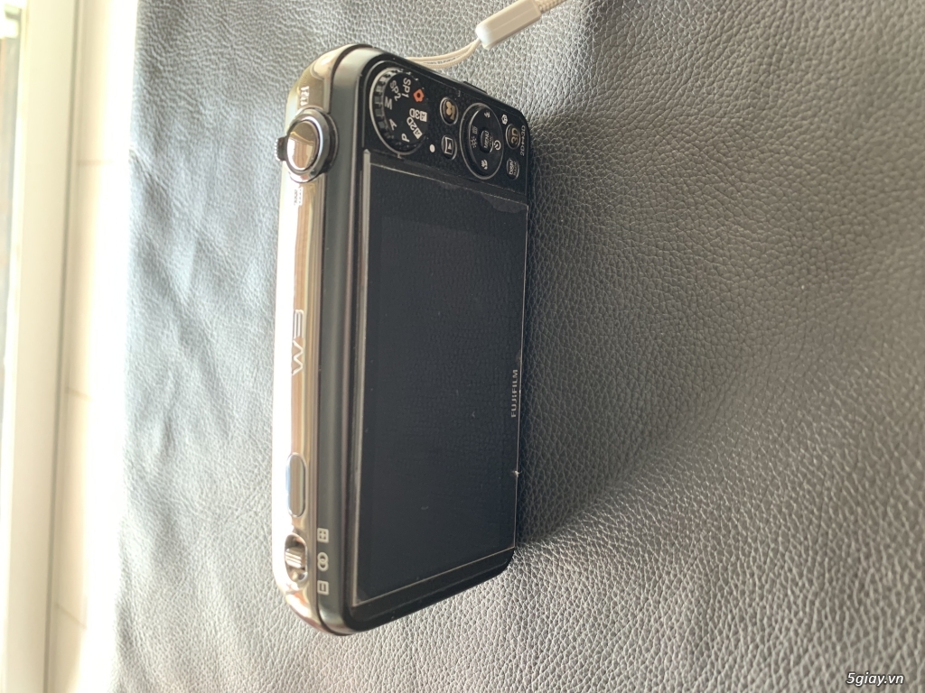 Máy ảnh 3D fujifilm