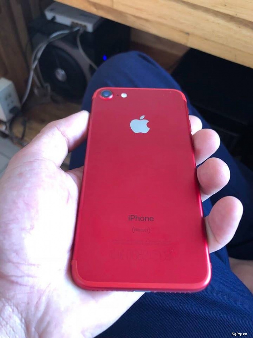 Cần bán: iphone 7 128g màu đỏ - 1
