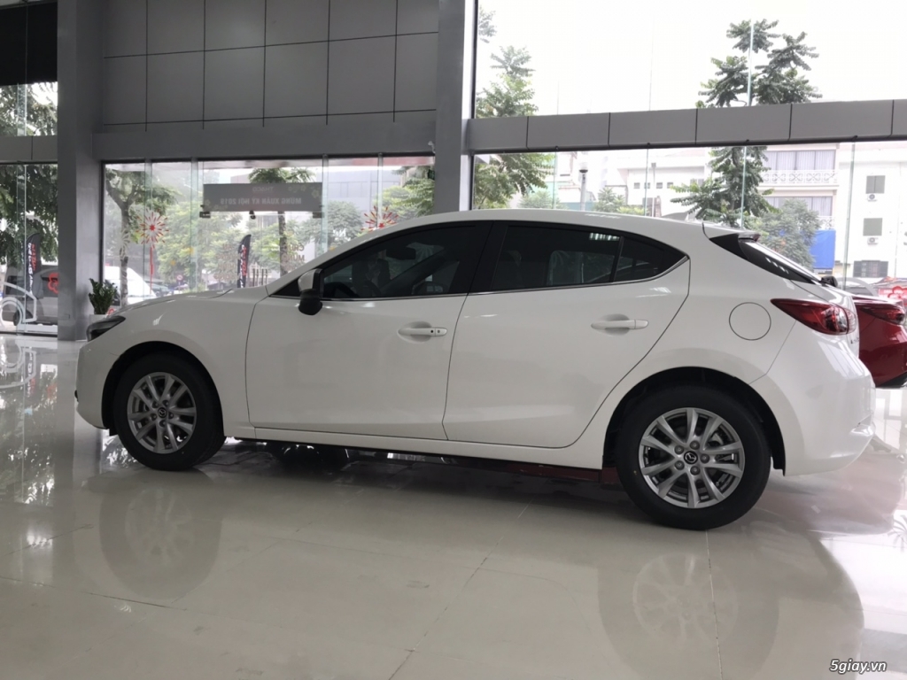 Cần bán : Mazda 3 Hatchback 2018 - 1