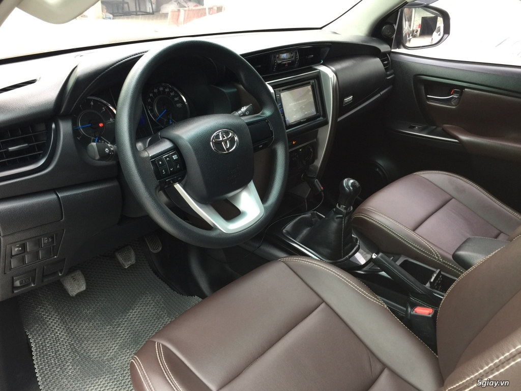 Toyota fortuner nhập khẩu 2017 - 15