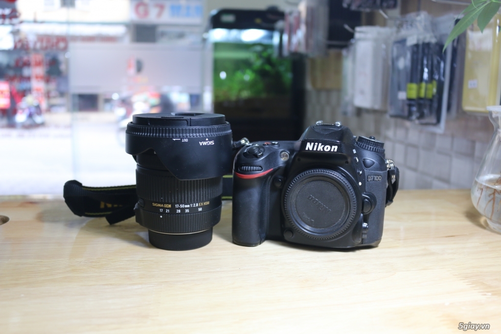 em bán bộ máy ảnh nikon d7100 kèm lens sigma 17-50 for nikon