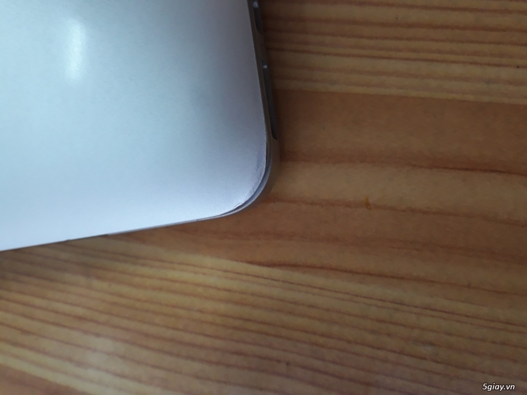 Cần bán Apple Macbook Pro 2015 Rin 98% i5 SDD 256 - 6