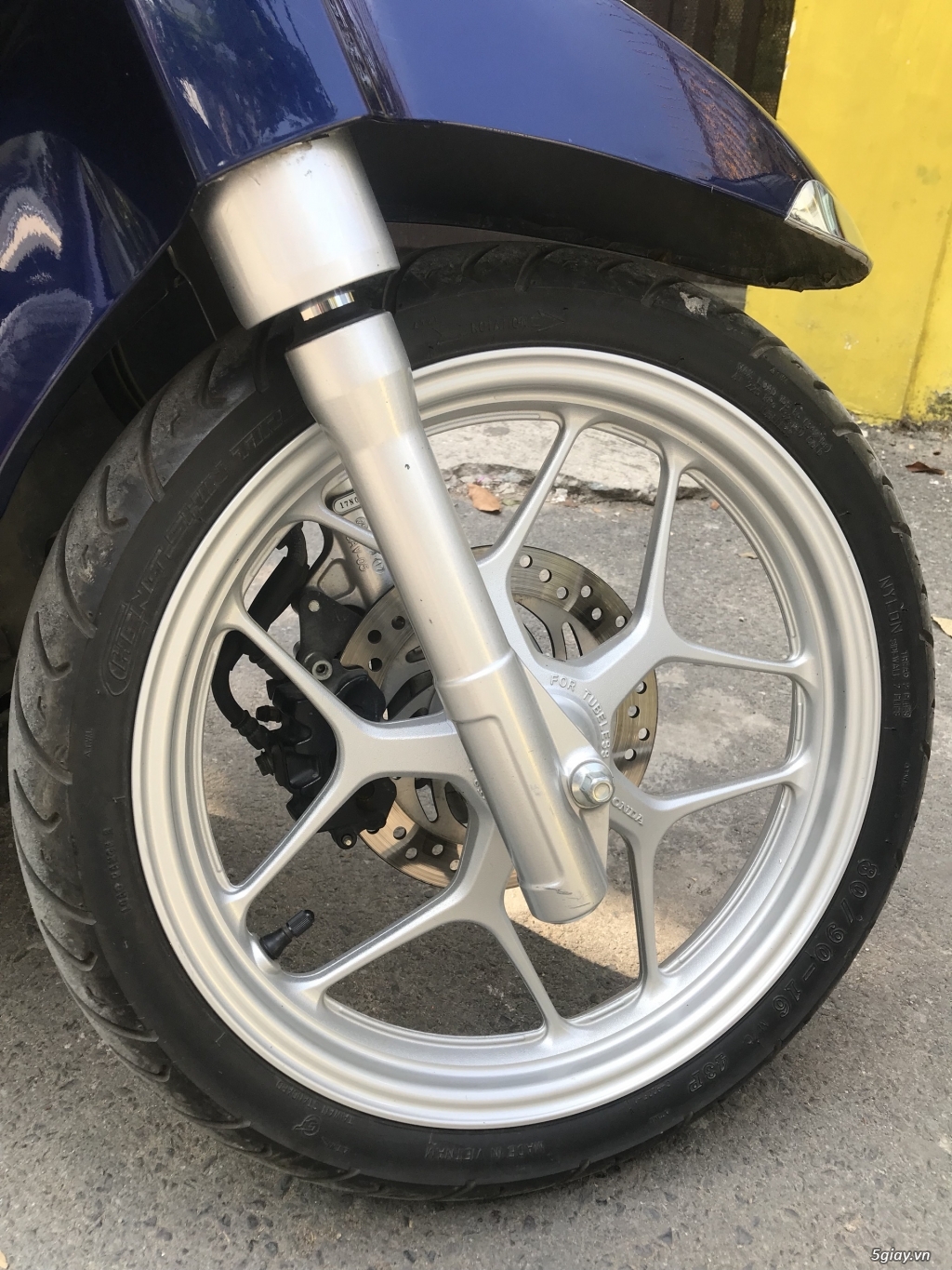 Cần bán gấp Honda SH Mode 2018 ,xe nử sử dụng chính chủ - 6