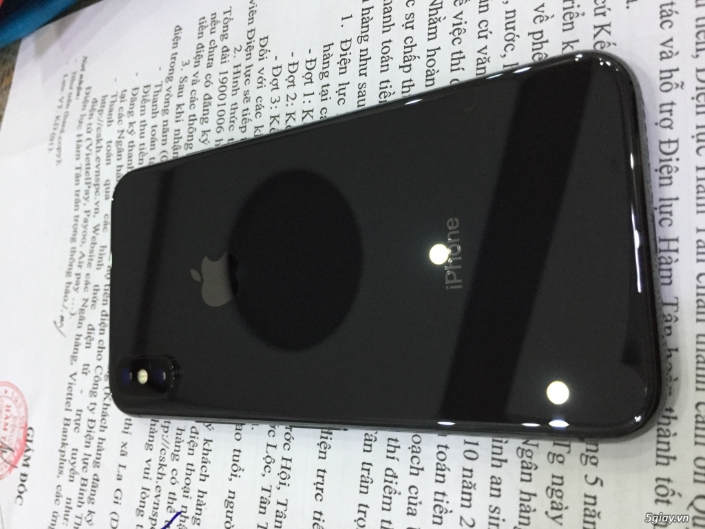 Iphone X 256G máy bên Úc đem về mới 99,99% không một vết trầy... - 1