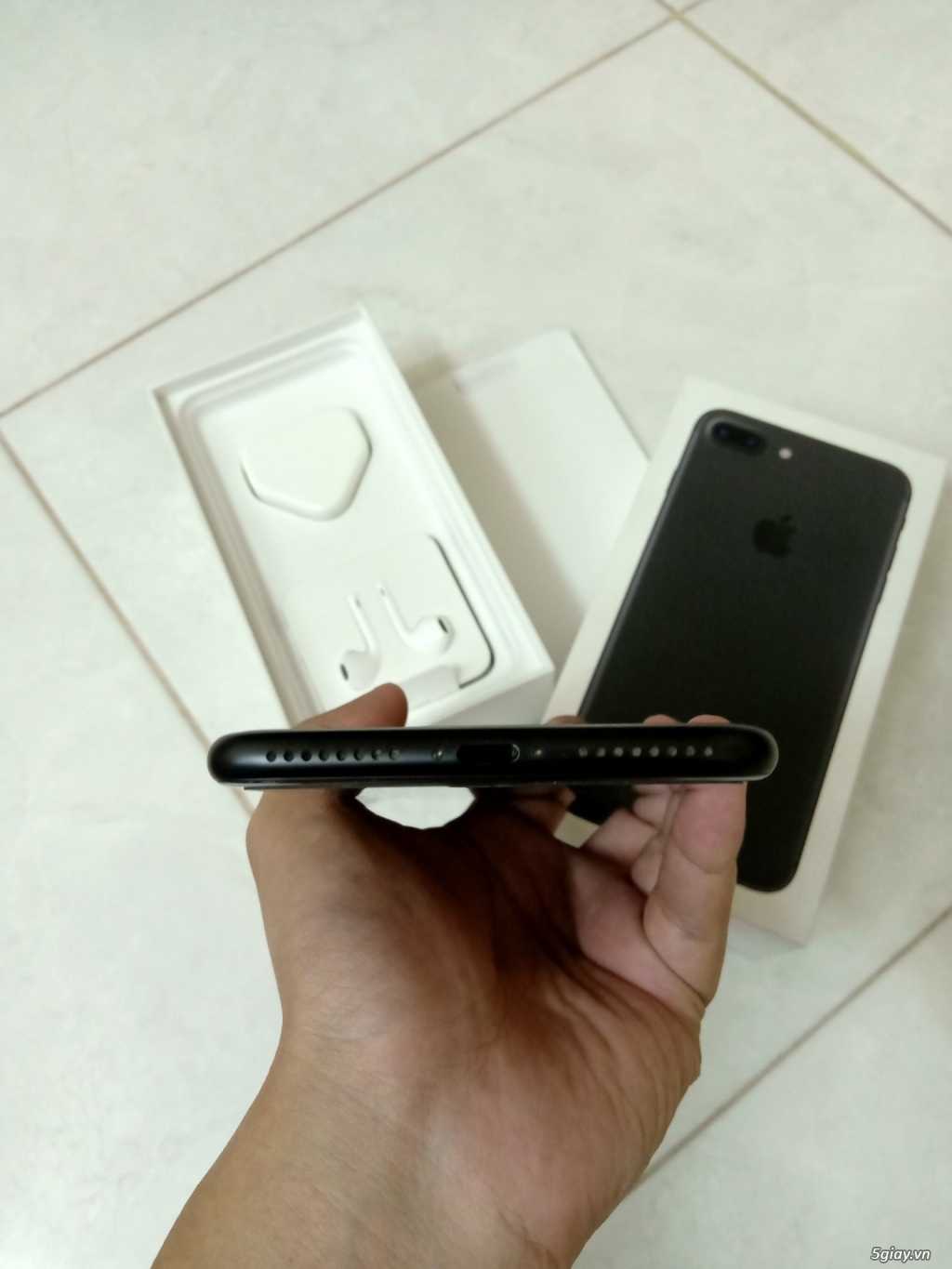 Iphone 7 plus qtế đen nhám fullbox zin chưa bung đẹp keng 99% - 2