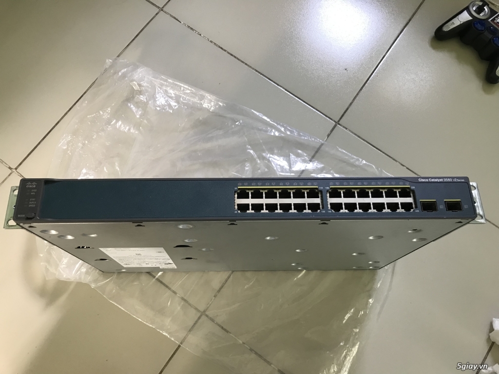 Thanh lý Cisco C3560 v2 layer3 switch - 1