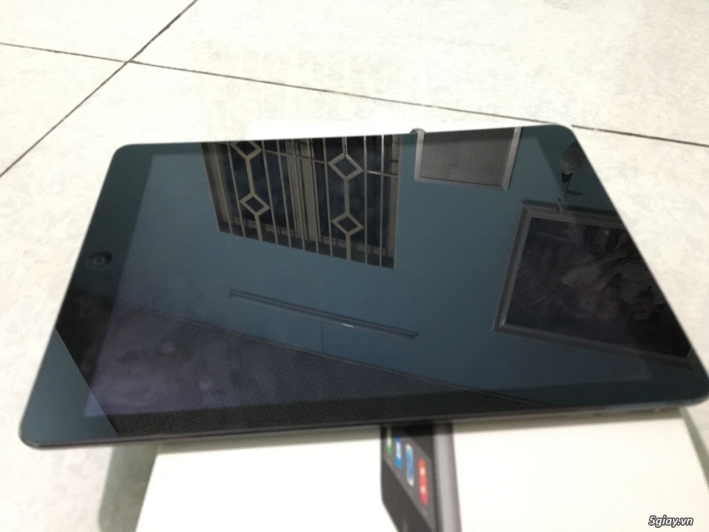 Ipad Air Gray 16GB Wifi Only!!!!