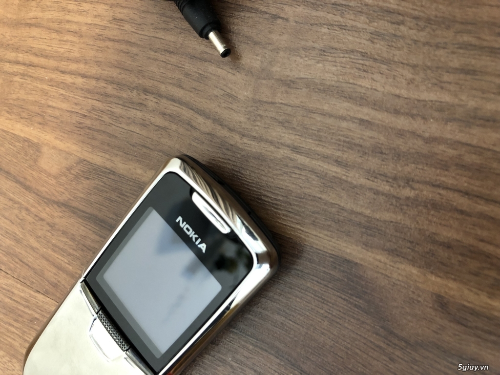 Xem ảnh lớn. Nokia 8800 Silver Anakin zin cứng nguyên Ốc đẹp xuất sắc - 1