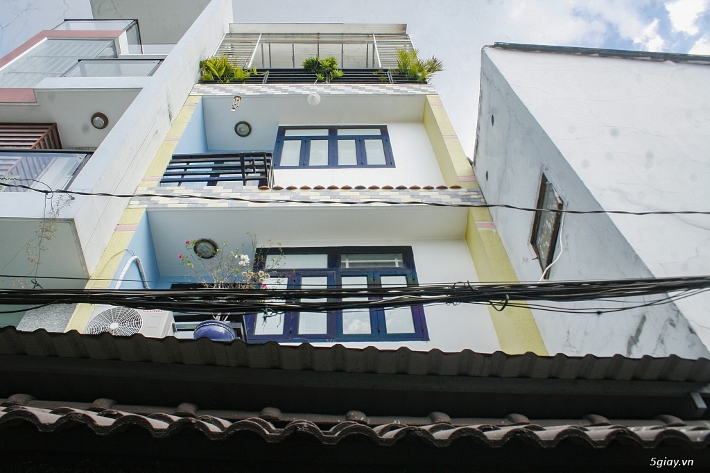 Cần Bán Gấp Nhà Đẹp - DT: 4x16m - 1 Trệt + 3 Lầu Rưỡi Đúc Kiên Cố