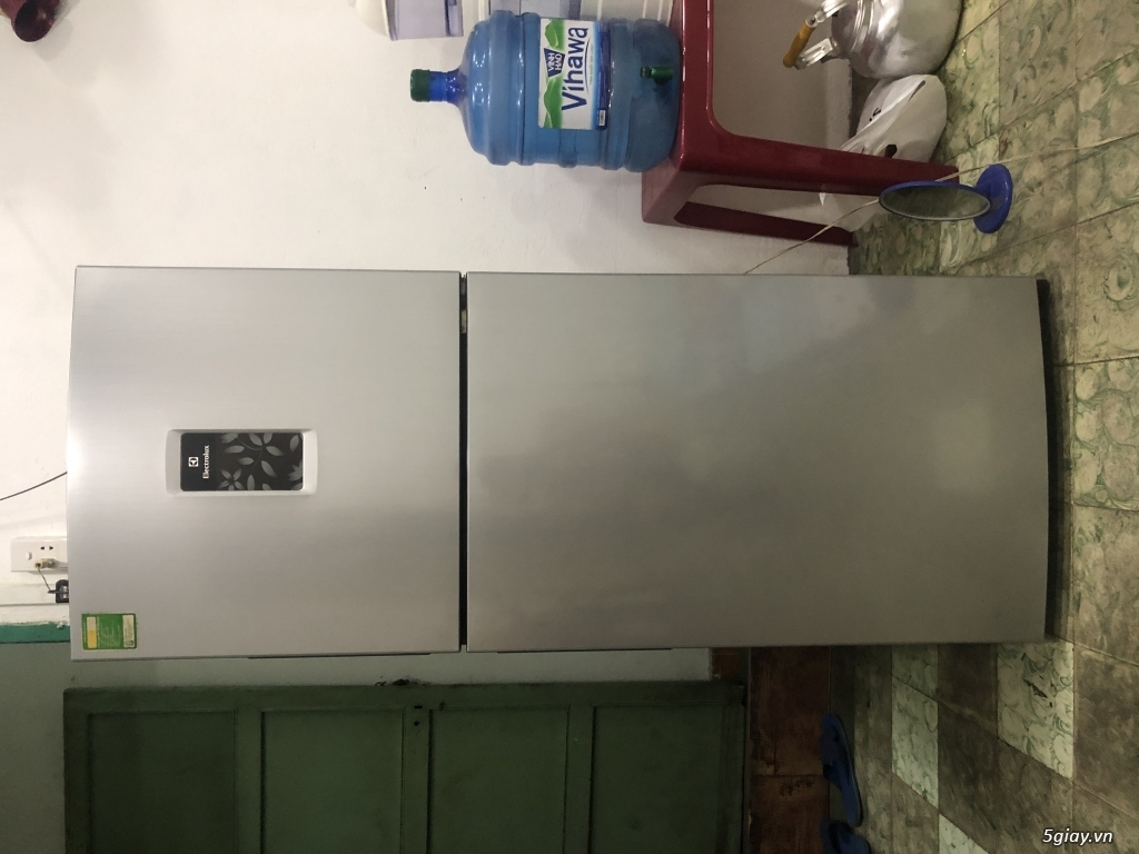 Tủ lạnh electrolux 211 lít - 1