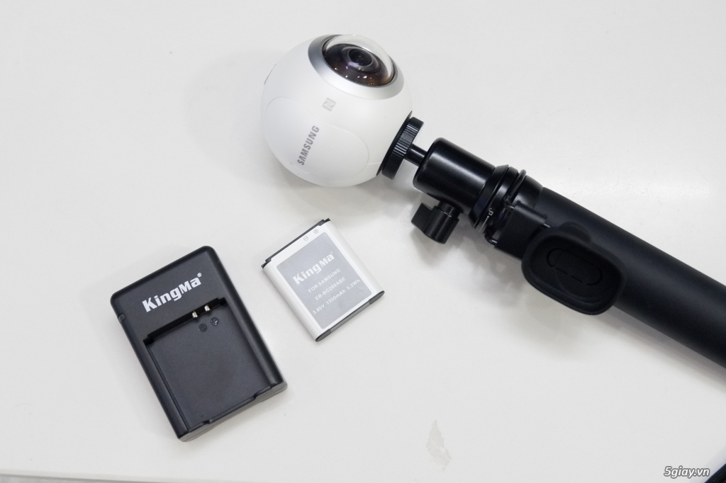 Samsung Gear 360 2016 - 1