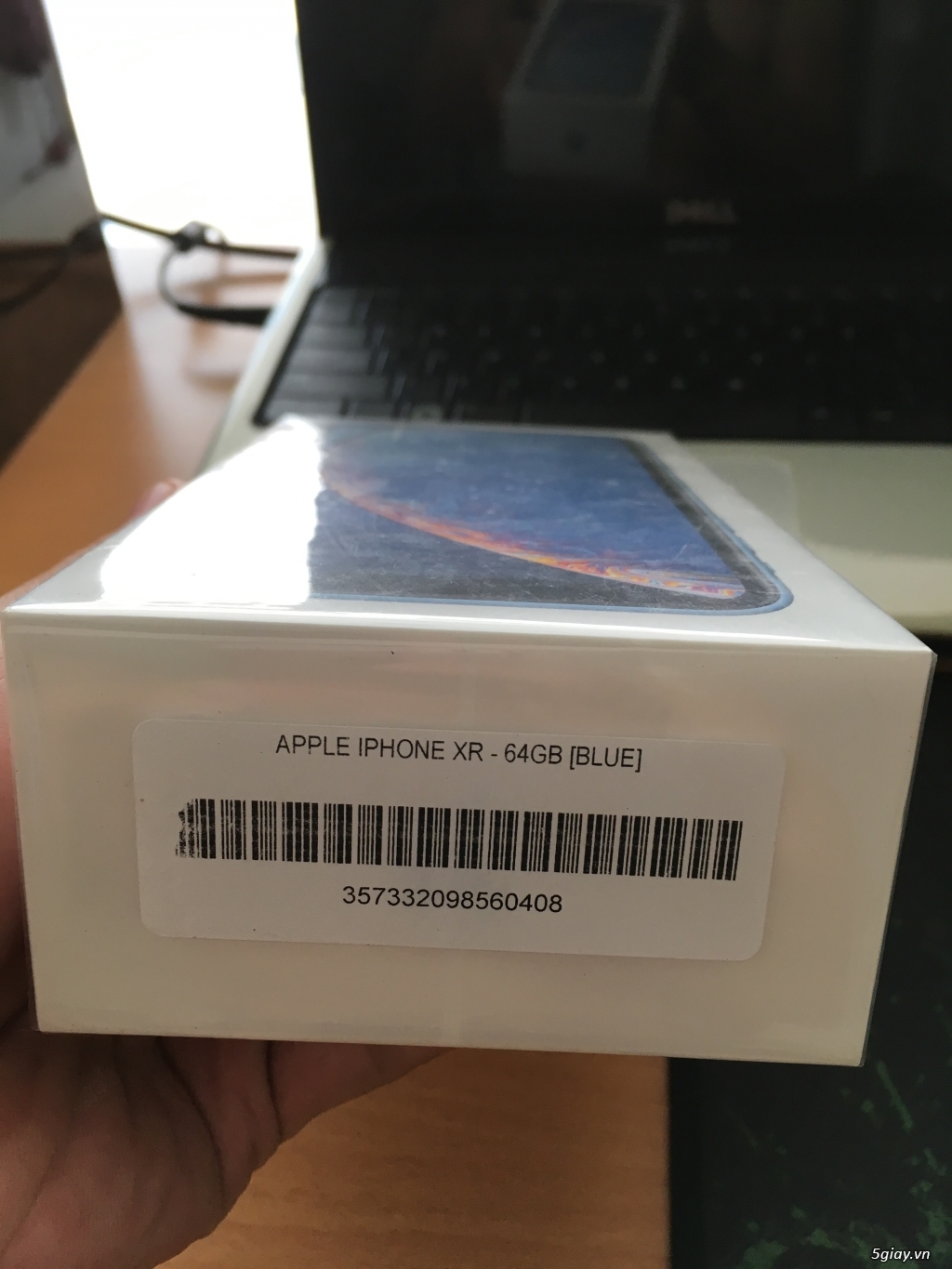 Cần bán iphone XR 64GB BLUE lock hàng Mĩ(ll) fullbox mới 100%.
