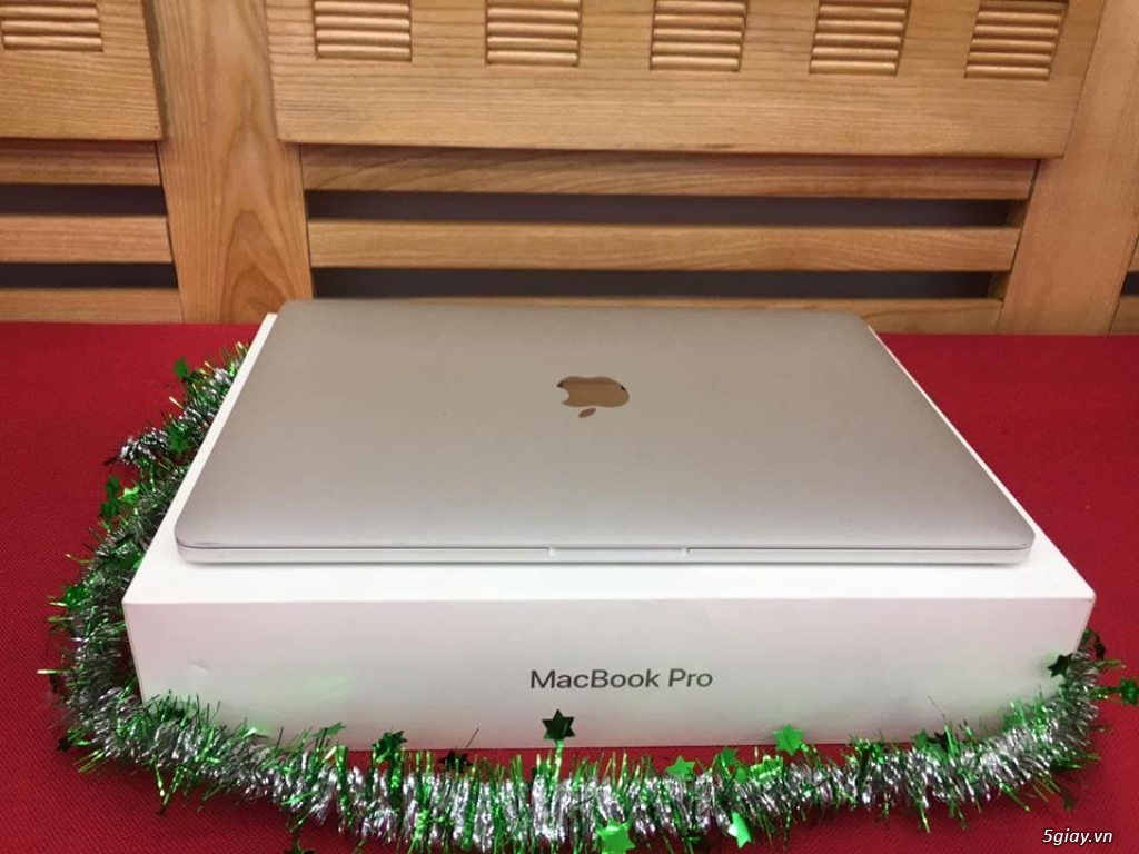 Macbook Pro 2016 MLVP2 Core I5-2.9ghz 8GB SSD 256GB touchbar - 1