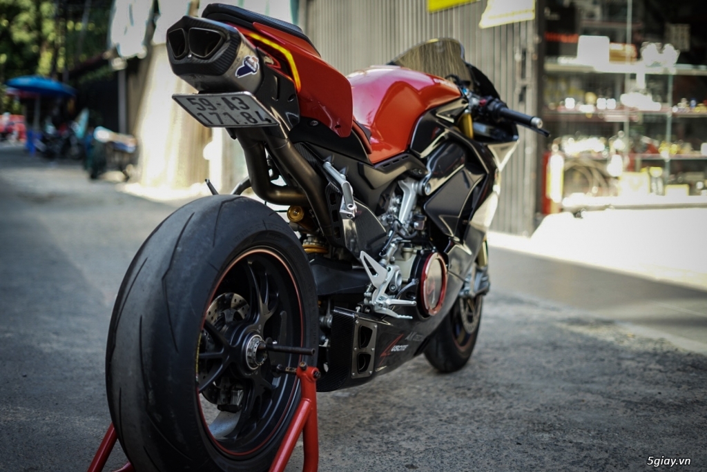 Cần bán Ducati Panigale V4S 2018