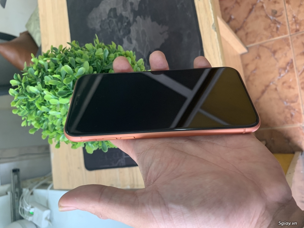 Iphone Xr 128G màu Coral máy lướt như mới