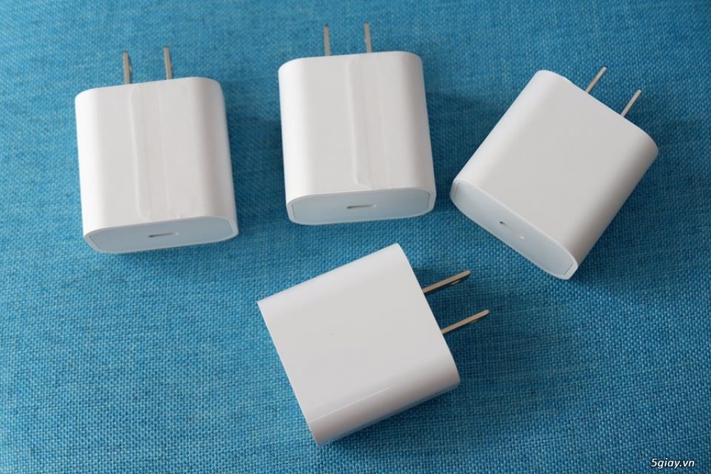 Apple 18W USB-C Power Adapter - 5