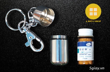 Lọ đựng thuốc mini thần thánh kèm móc khóa