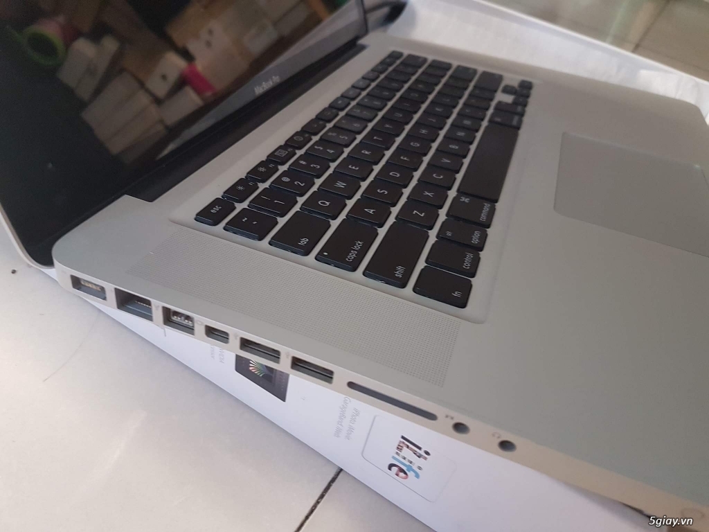 Macbook pro mid 2010 MC372 15,4 inch, Full hộp như mới 99% - 1