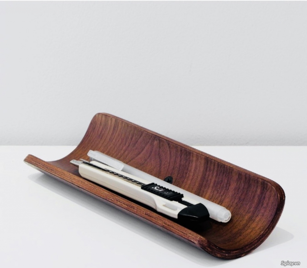 Khay đựng bút và dụng cụ bằng gỗ Walnut Plywood - 1