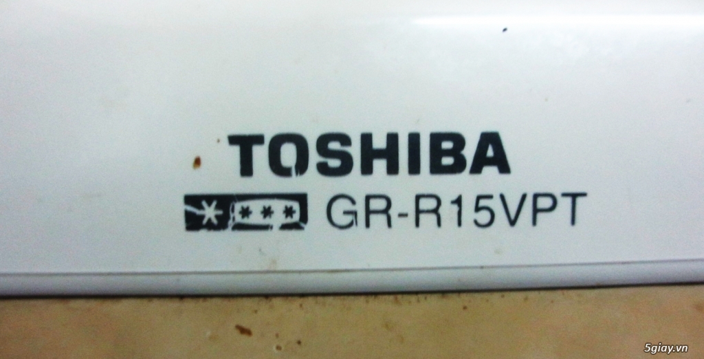Dư dùng cần bán tủ lạnh Toshiba GR-R15VPT