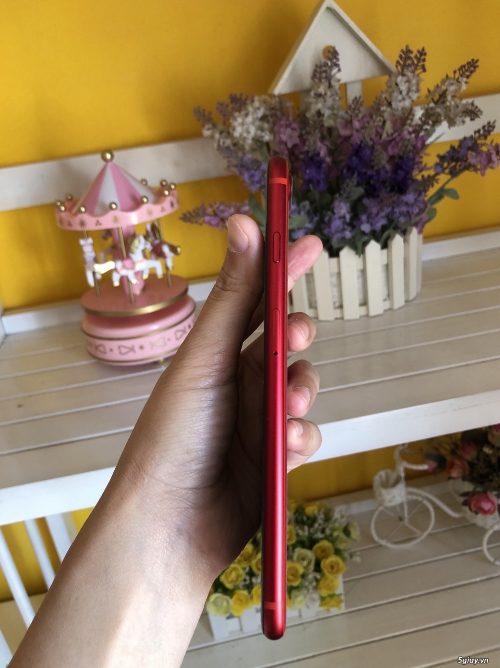 8plus-64gb red chính hãng vn,còn bh apple 20/5/2019 máy đẹp như mới