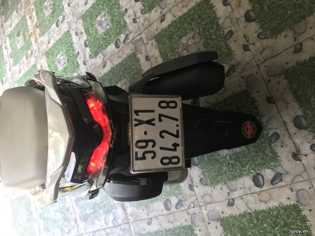 Can ban xe ap mau den 2018 - 2
