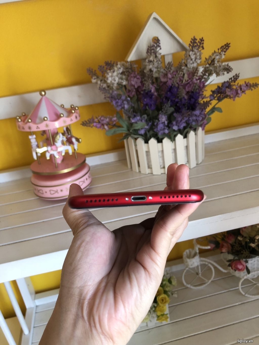 8plus-64gb red chính hãng vn,còn bh apple 20/5/2019 máy đẹp như mới