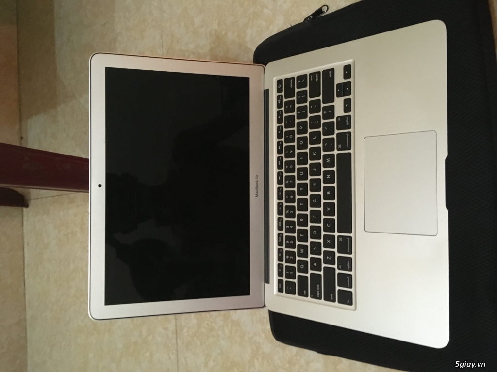 Cần bán macbook Air 2015 13,3inch