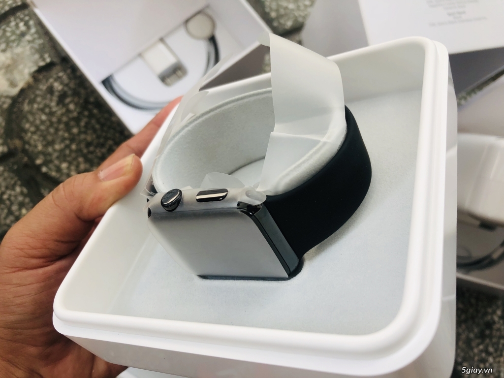 apple watch gen 1 thép đen