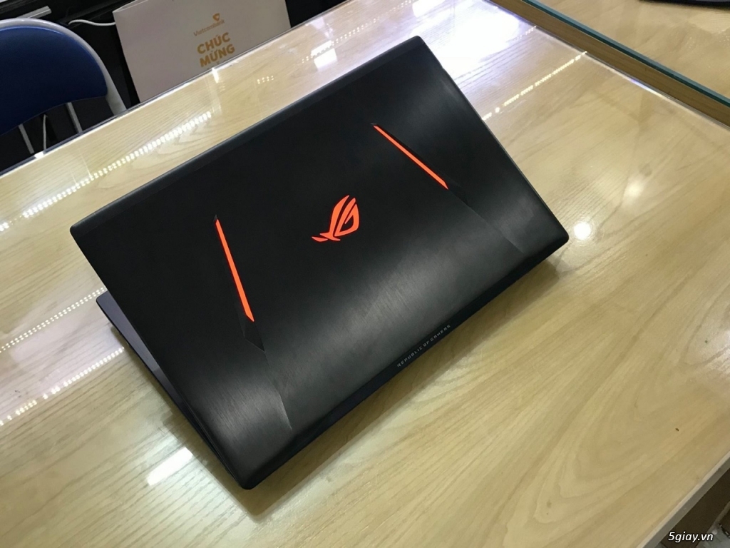 Cần Bán : Laptop Asus Rog Strix i7 7700HQ GTX 1060