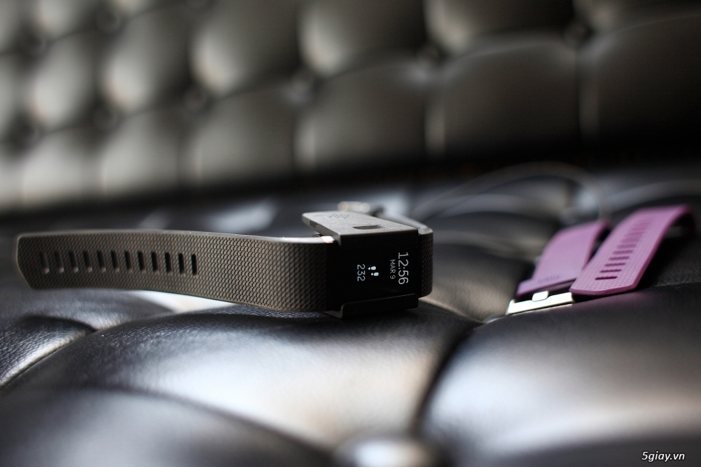 Cần Bán: Đồng hồ sức khoẻ FItbit Charge 2, 98% - 2
