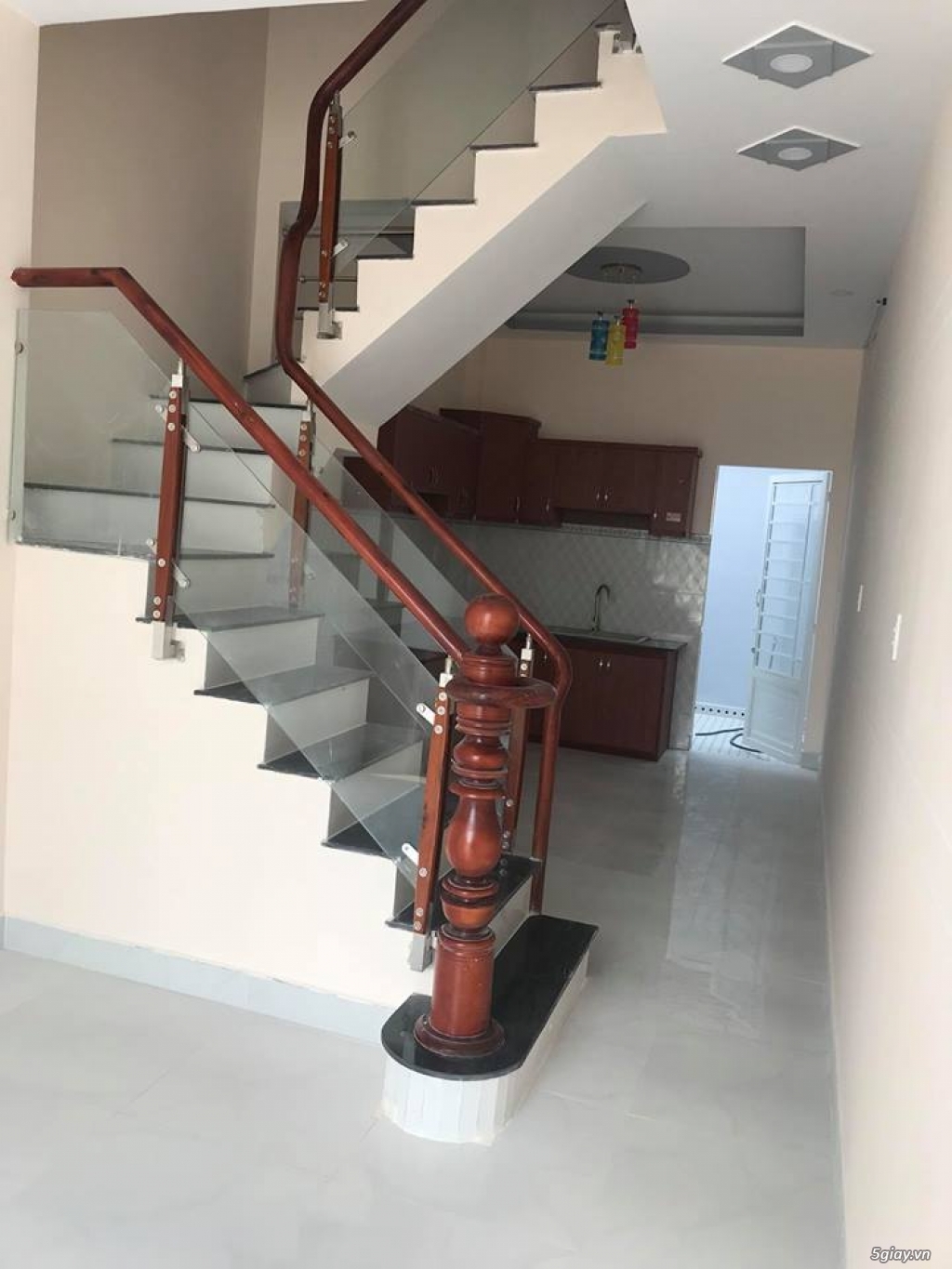 Cho thuê nhà nguyên căn 1 trệt 2 lầu gần CC HAGL - 1