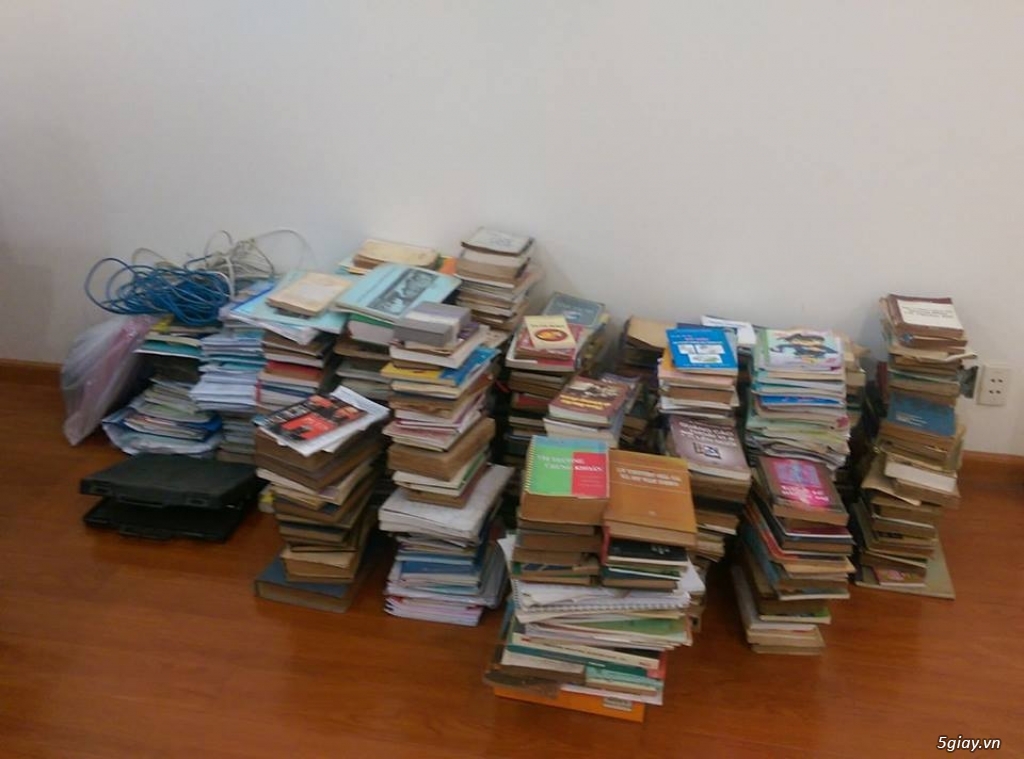 HCM - Thu mua sách cũ tận nhà truyện cũ những ai cần dọn nhà hay dọn dẹp đồ đạc ^^ :D - 3
