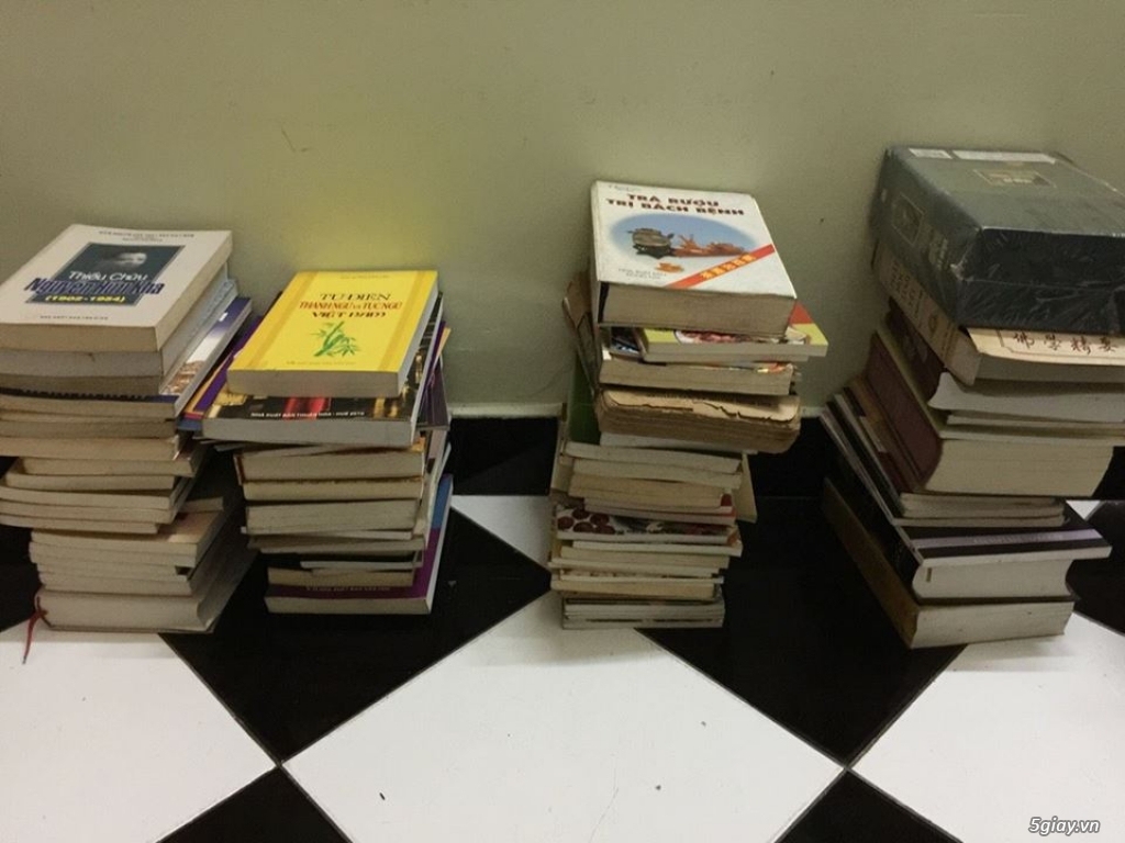 HCM - Thu mua sách cũ tận nhà truyện cũ những ai cần dọn nhà hay dọn dẹp đồ đạc ^^ :D - 5