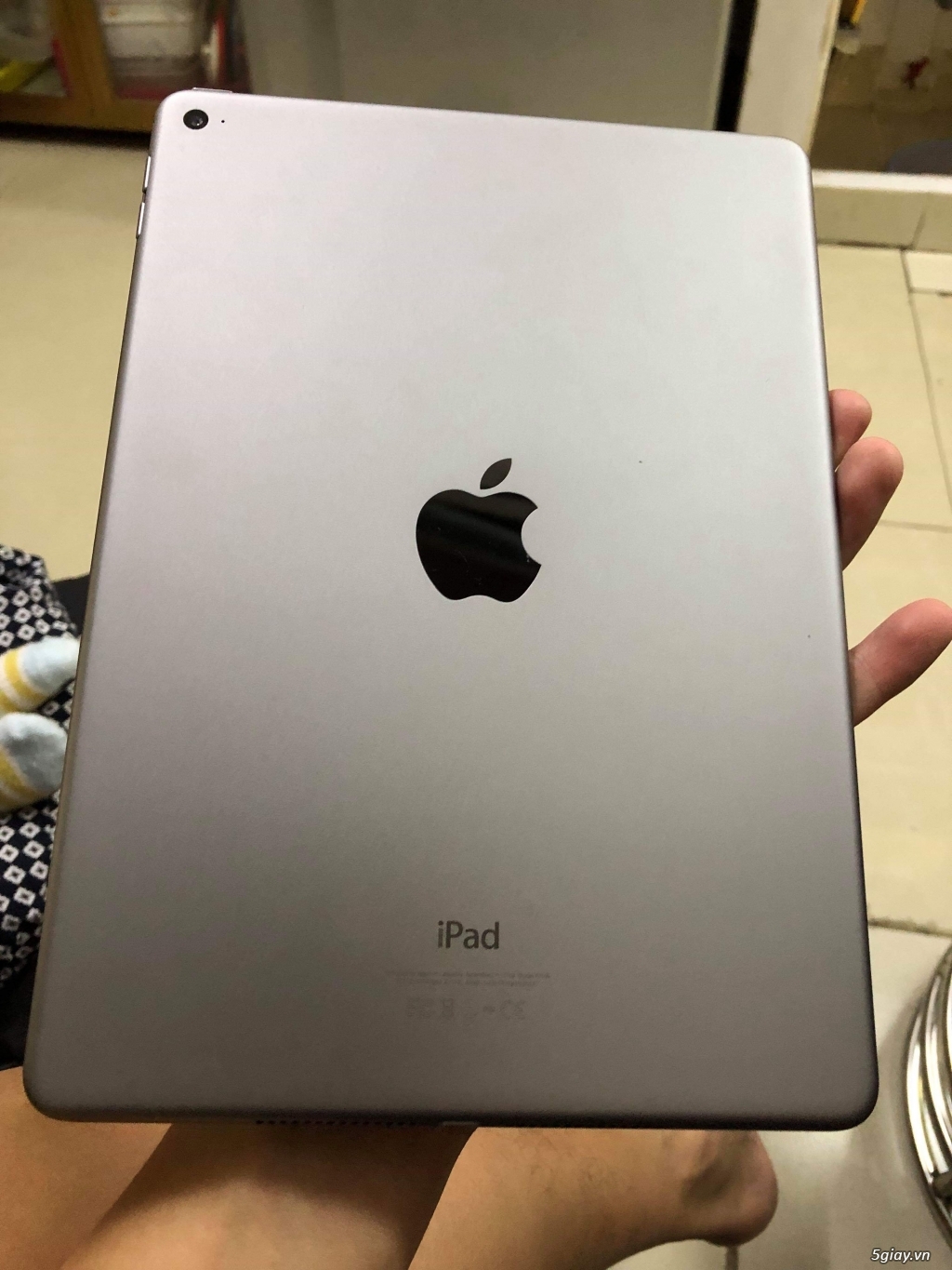 Cần bán ipad air 2 màn 9.7inch retina - 2