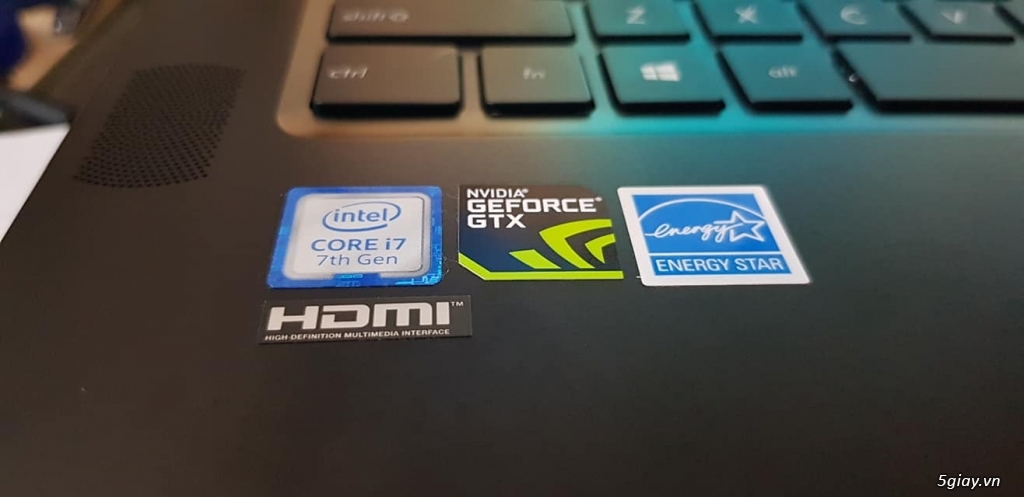 ASUS ZenBook Pro UX550ve gaming hàng hiếm - 2