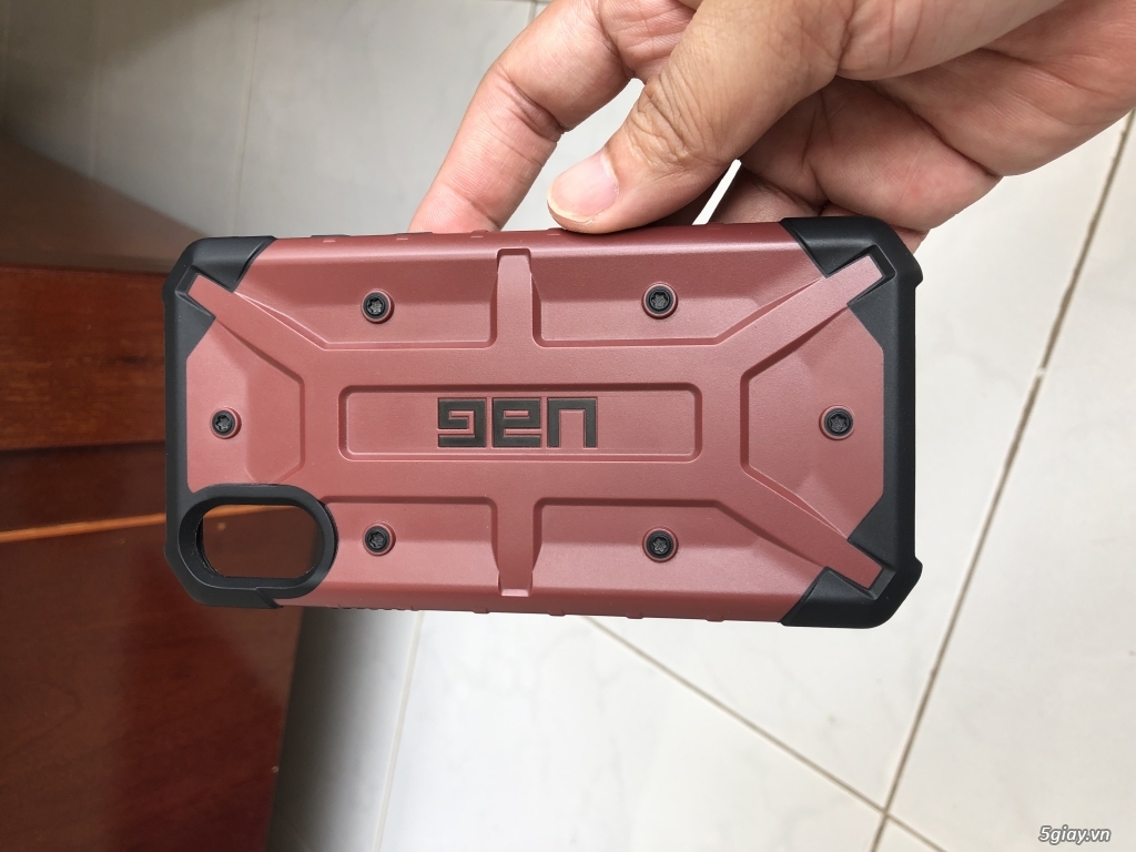 Case UAG Poly & Pathfinder fullbox likenew cho IPX