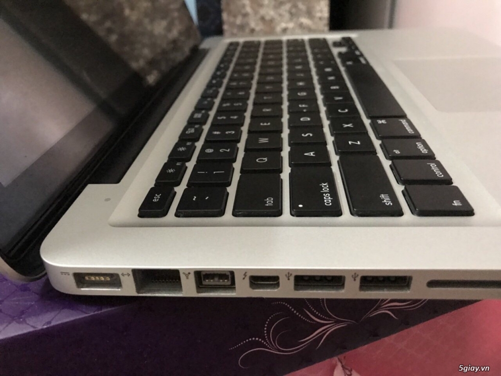 Cần bán macbook pro - 4